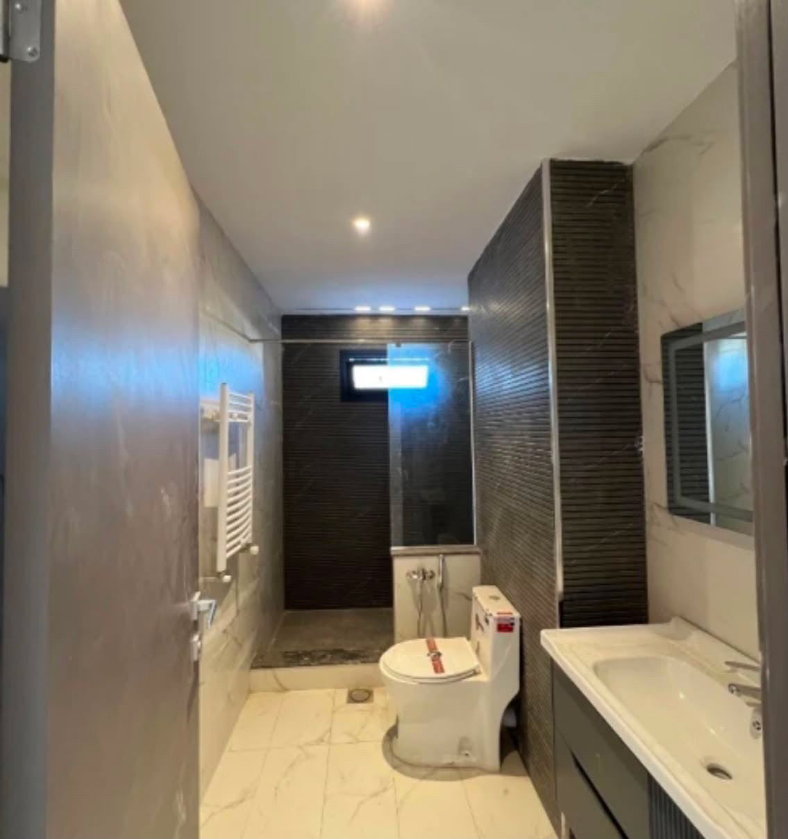appartements F3  84 mètre carré